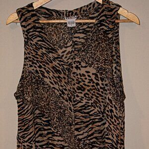 Tine Button up Animal Print Sleeveless Tunic top Size Large